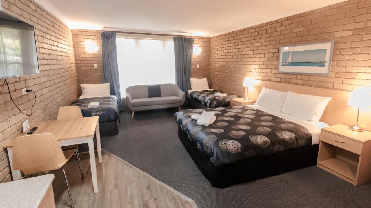 Tropicana Motor Inn 카우즈 외부 사진
