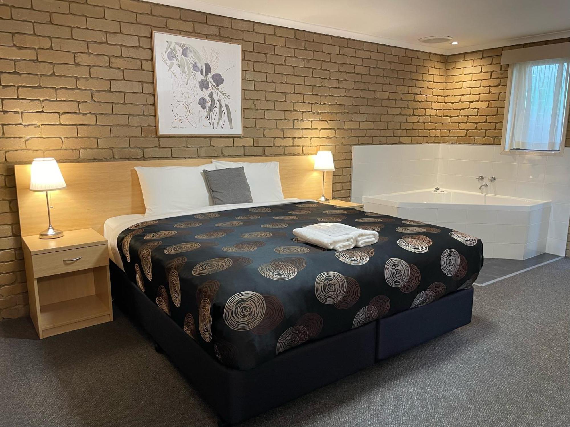 Tropicana Motor Inn 카우즈 외부 사진