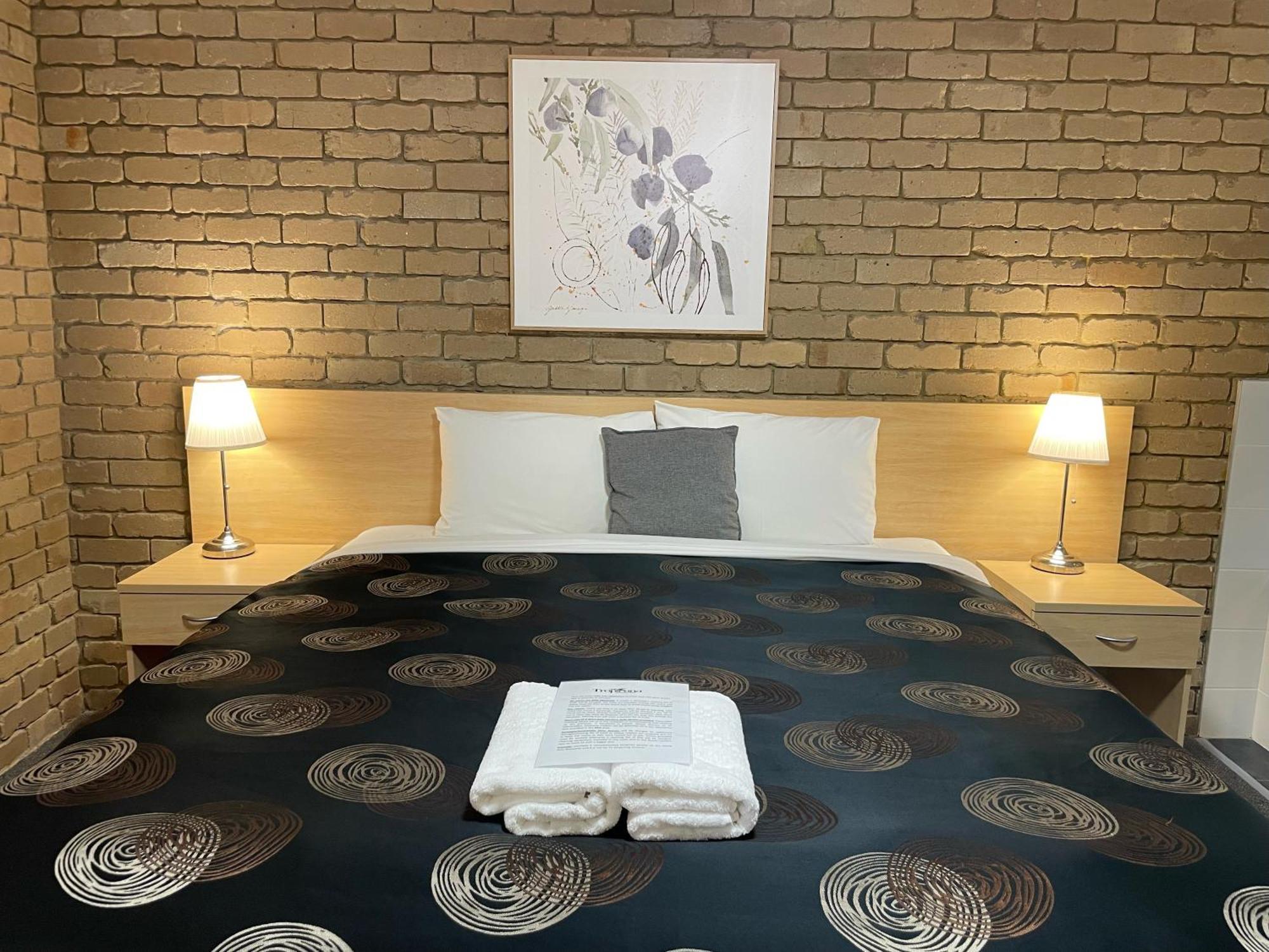 Tropicana Motor Inn 카우즈 외부 사진