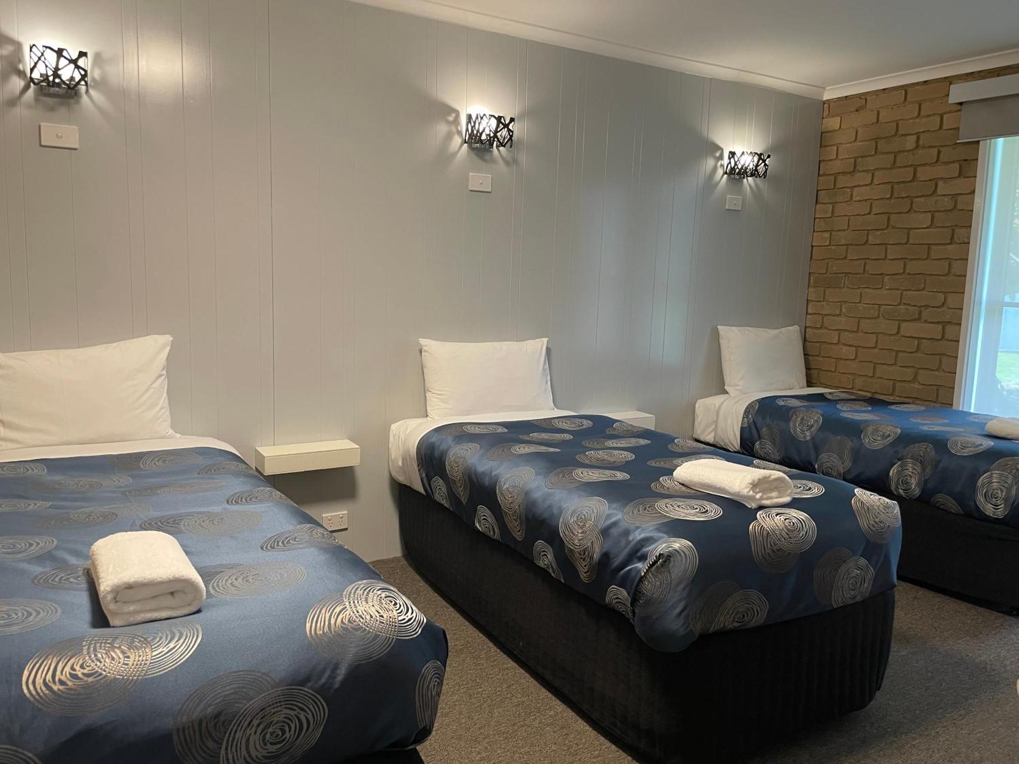 Tropicana Motor Inn 카우즈 외부 사진
